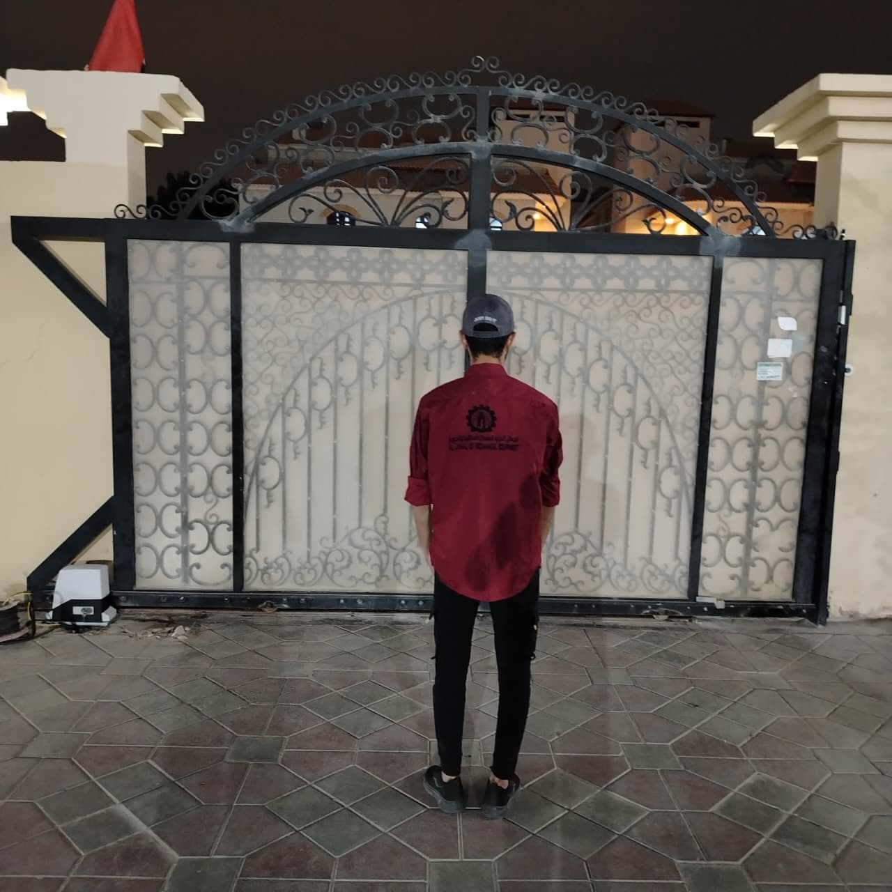 شركة صيانة أبواب أوتوماتيكية في أبوظبي < 0542993558